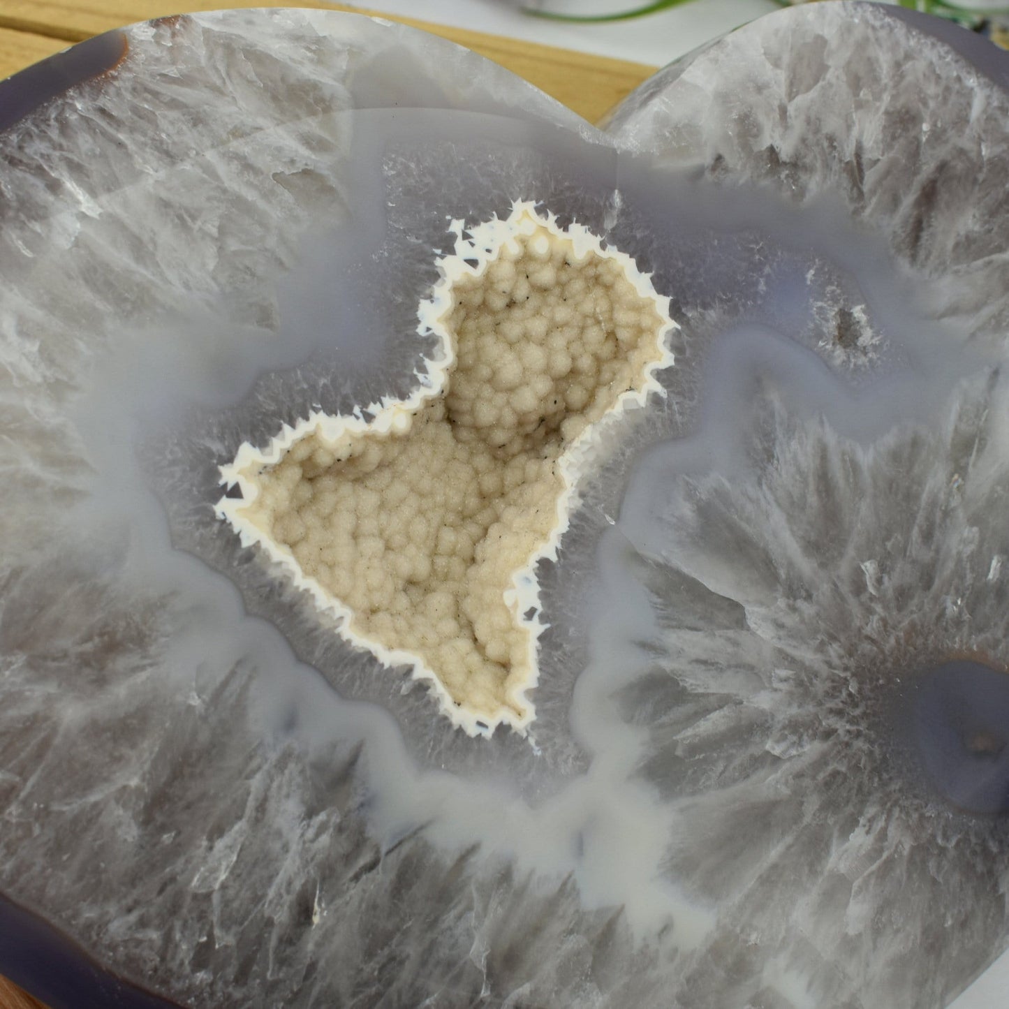 Close up of Agate Druzy Heart - OOAK - (DOOAK-S24-06) druzy.
