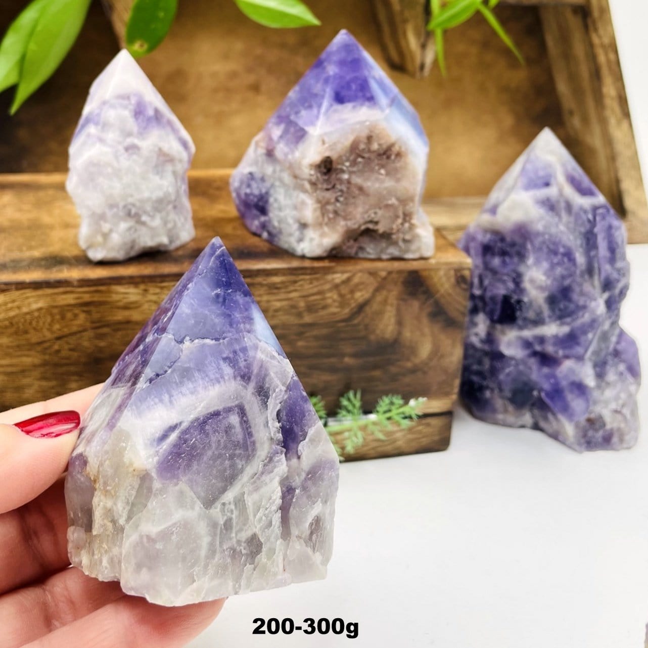 chevron amethyst polished point showing weight in grams