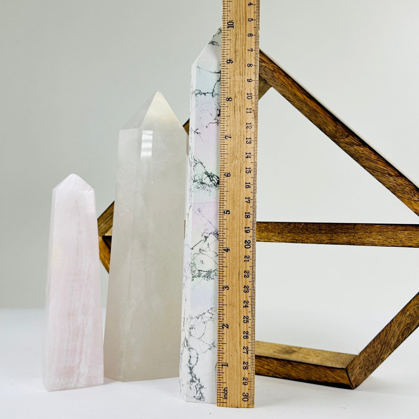 howlite with decorations in the background