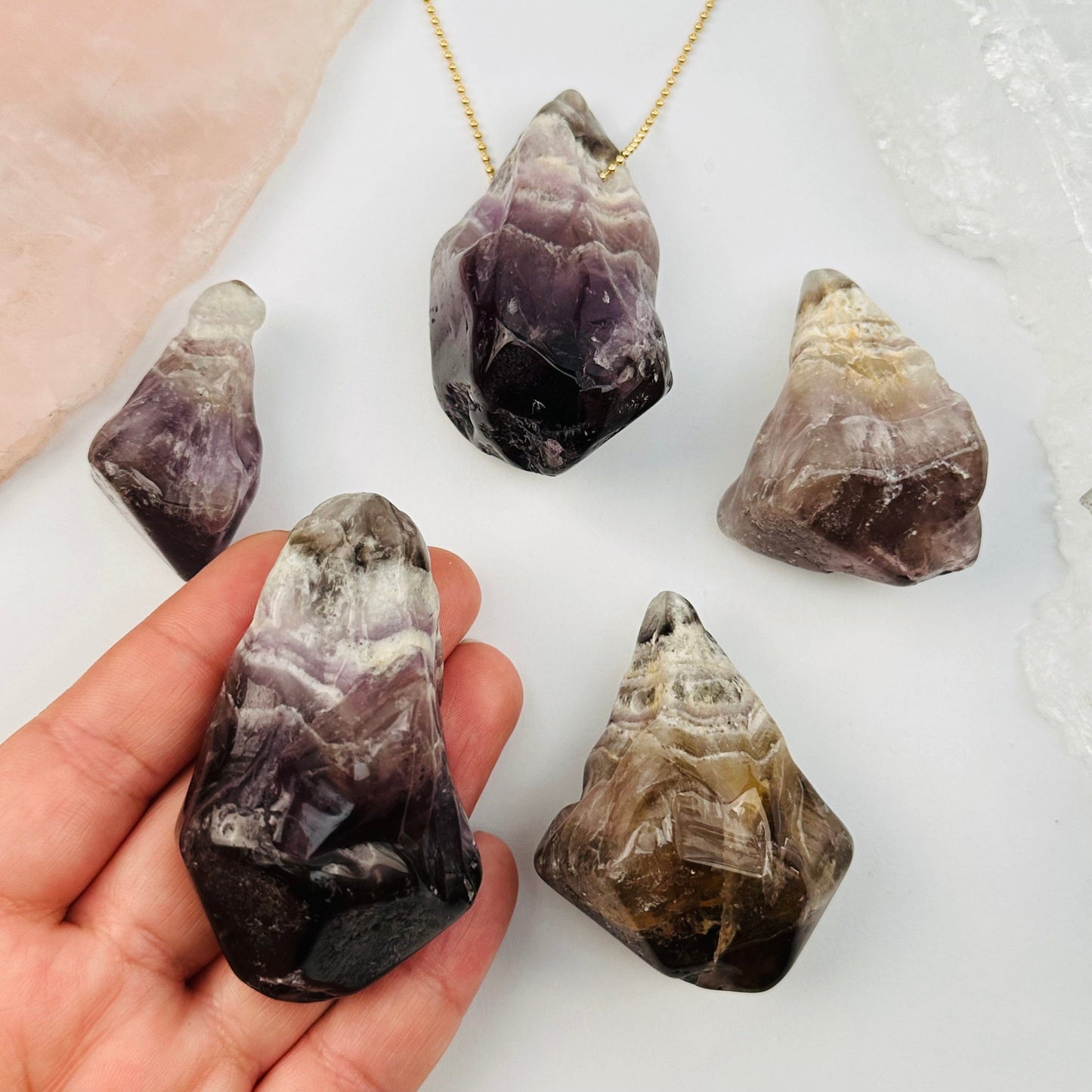 jumbo pendant in hand for size reference