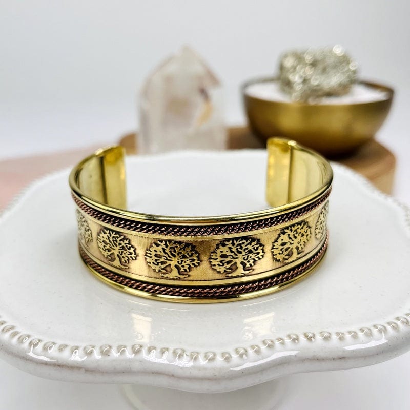 close up of the details on the cuff bracelet