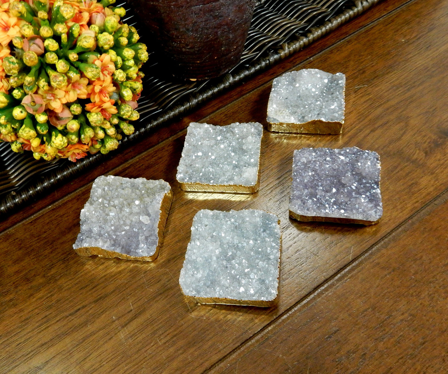 multiple white shimmer beads for thickness color and texture reference