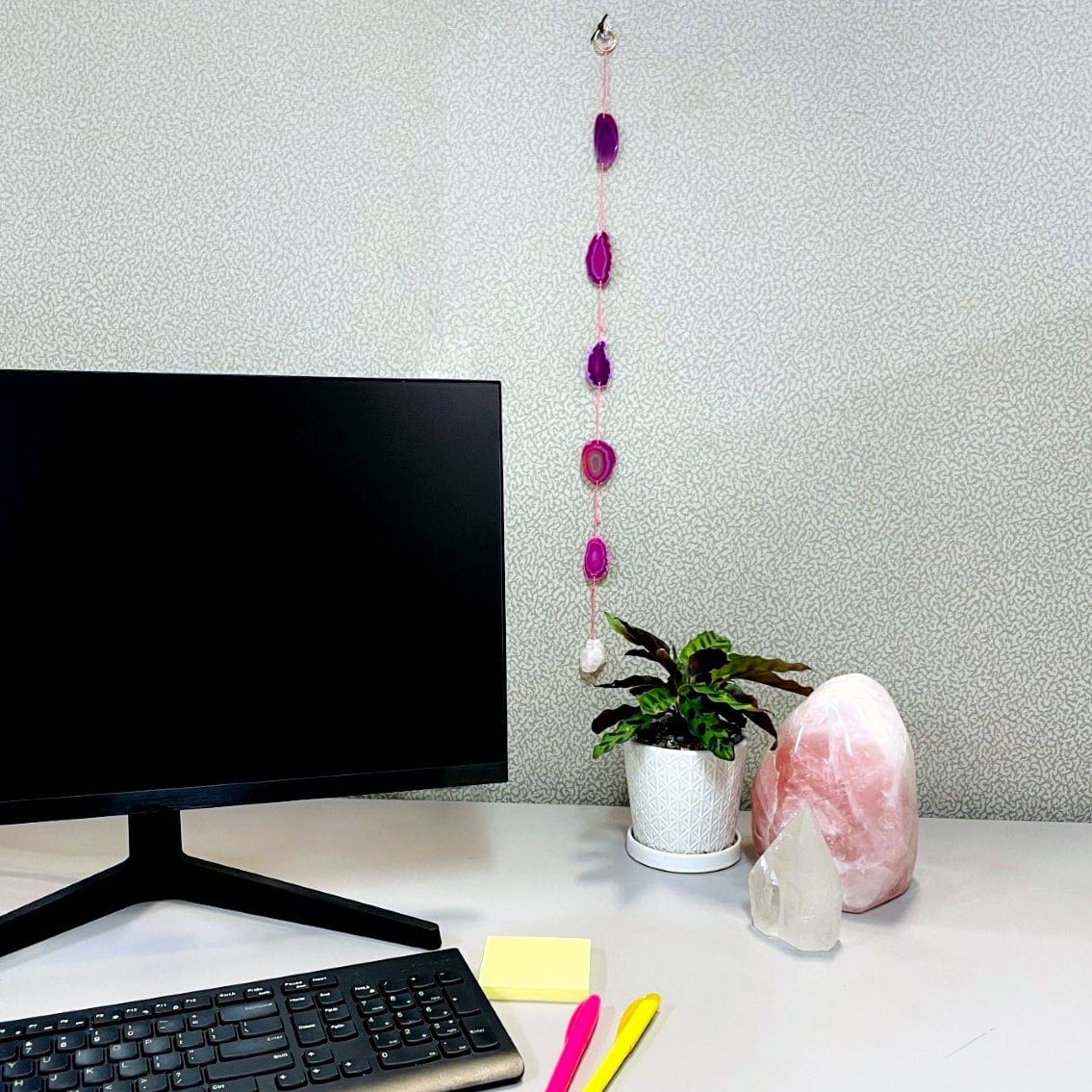 Agate Wall Hanging with Accent Stone on Cotton Cording (WCHM-S2)