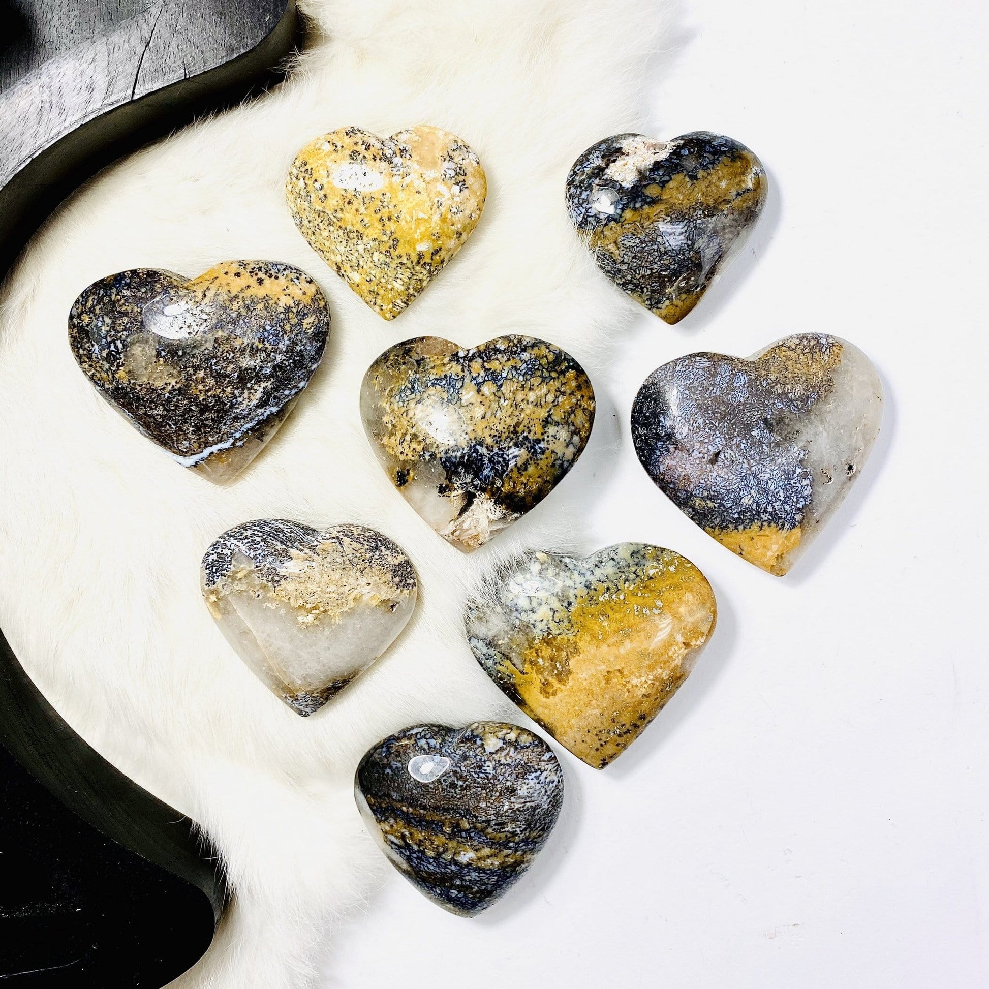  lions eye jasper hearts on white background