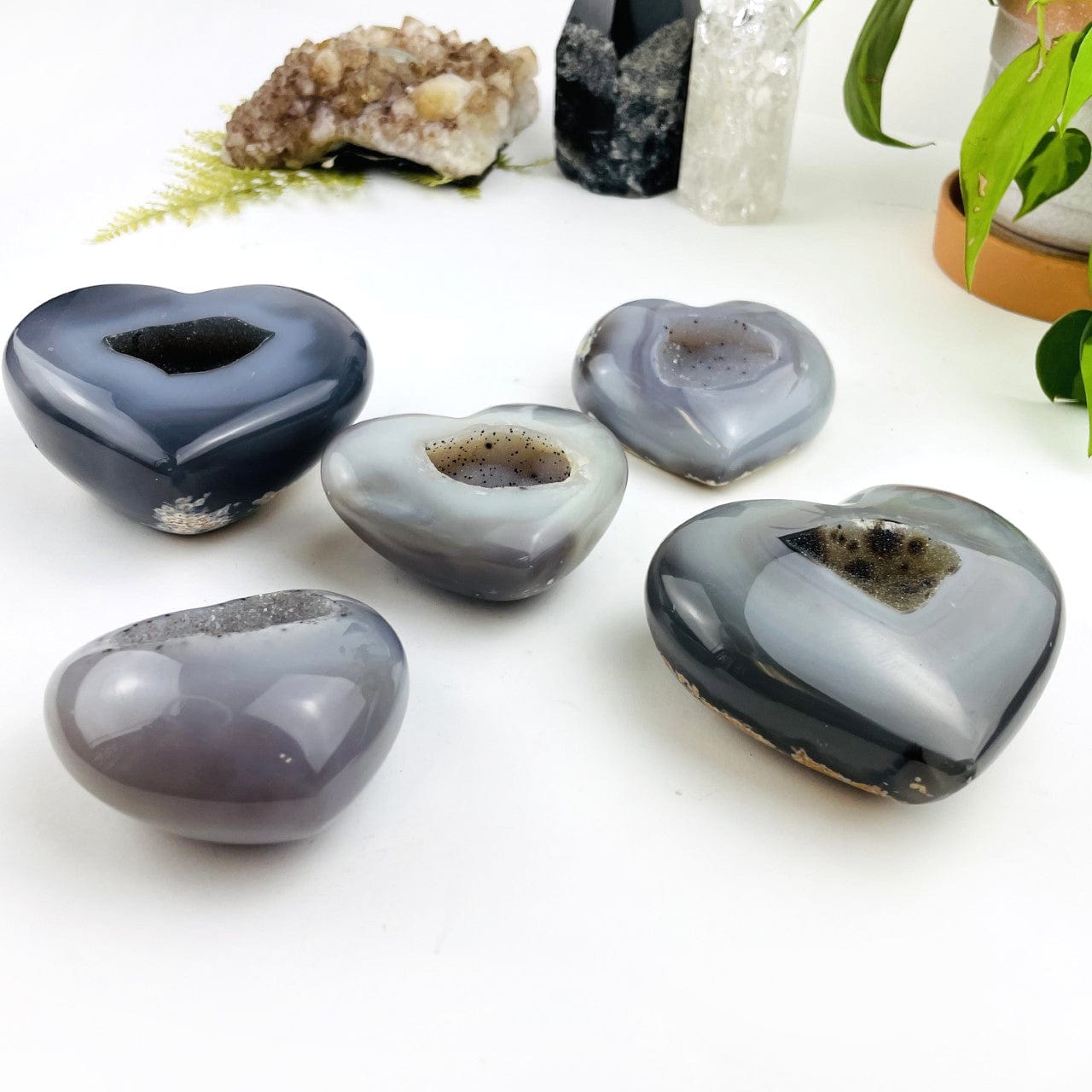 5 Agate Hearts with Druzy Centers  from another side view to show sides and thickness