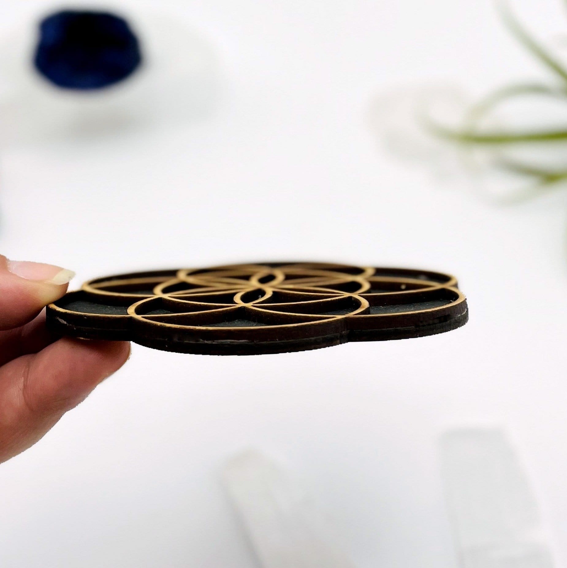 side view of seed of life mini wooden grid for thickness