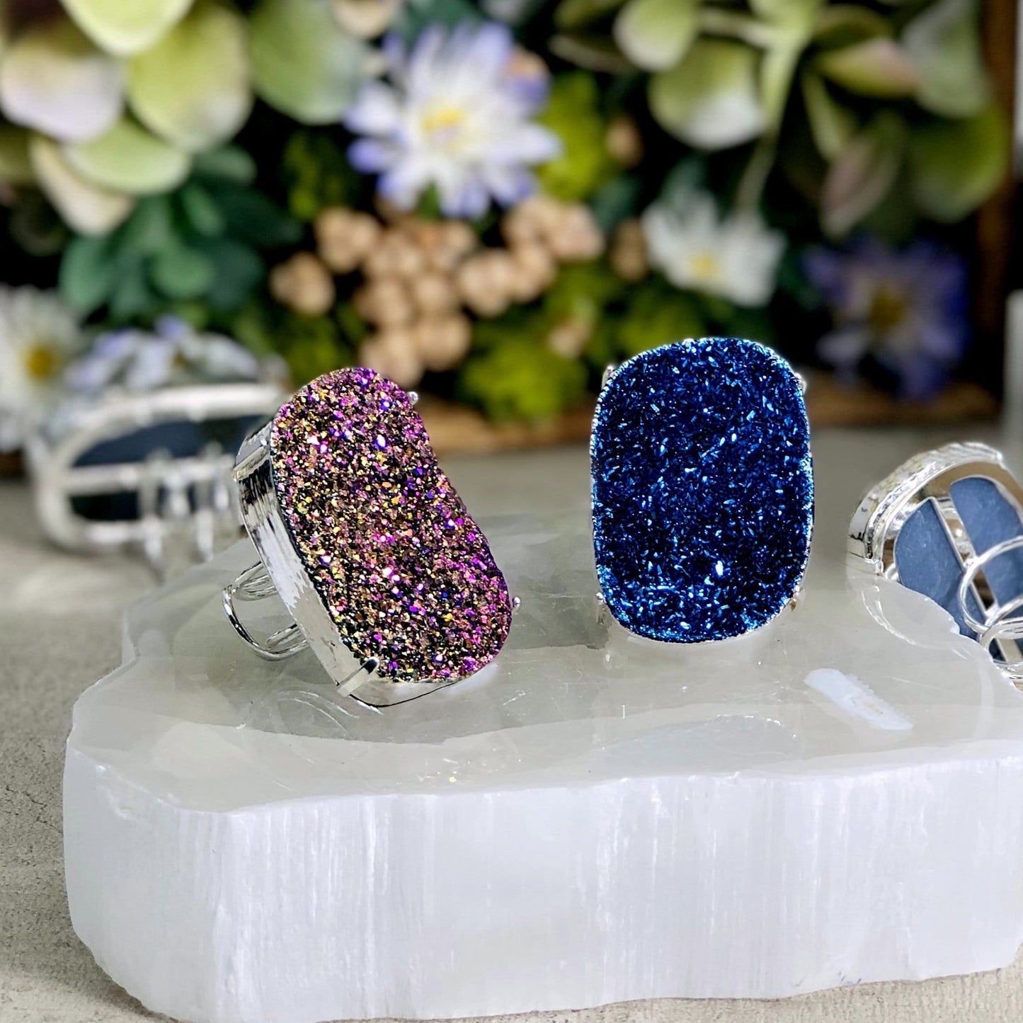 Titanium Druzy Adjustable Ring in Silver come in mystic blue mystic rainbow