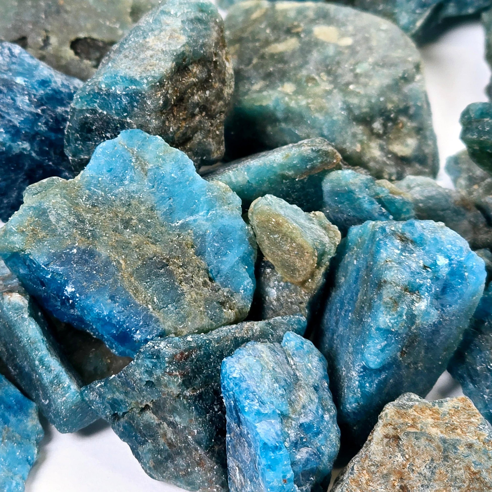 Apatite - Rough Stones - Assorted Sizes - 1/2 lb or 1 lb closeup for detail