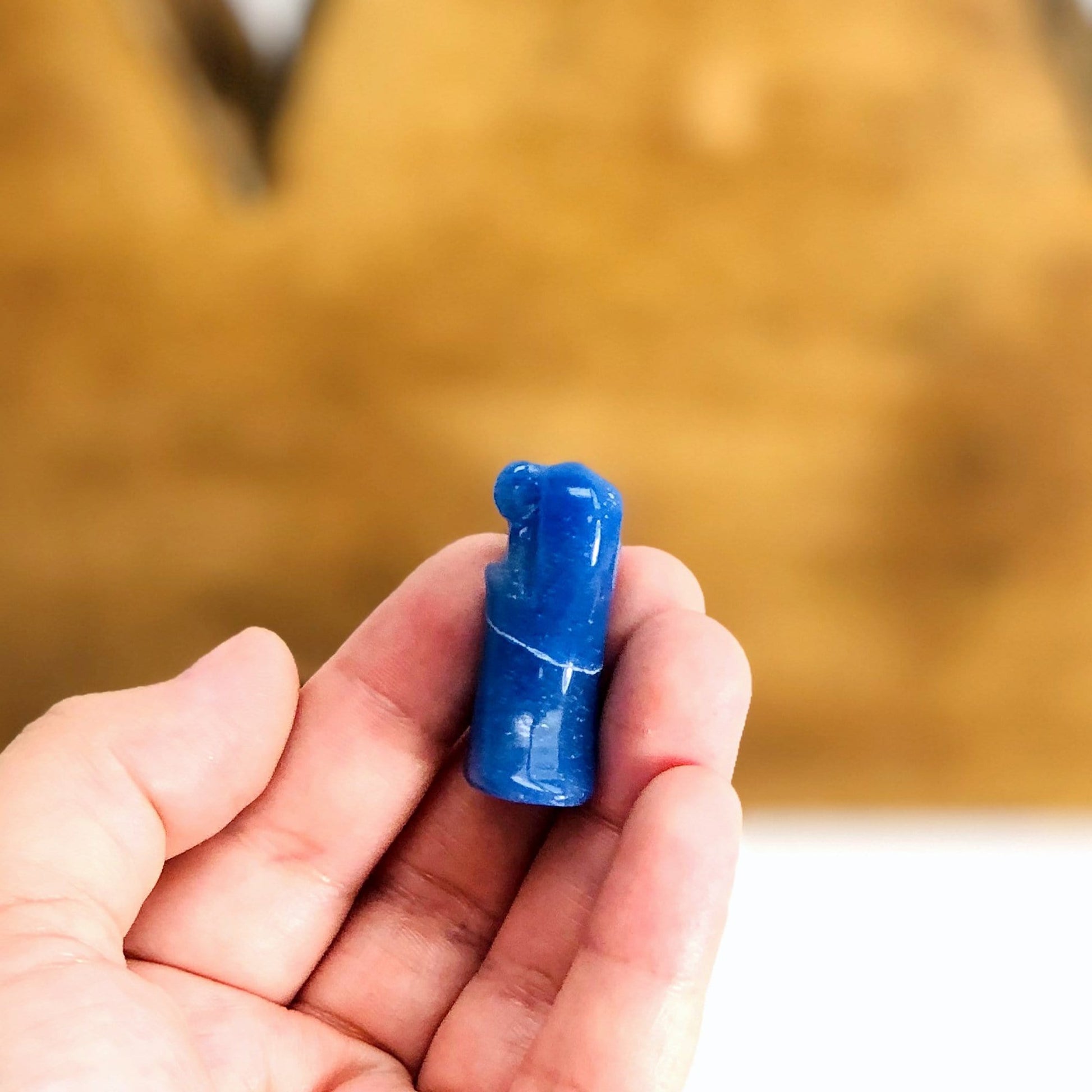 blue quartz on its side for thickness reference