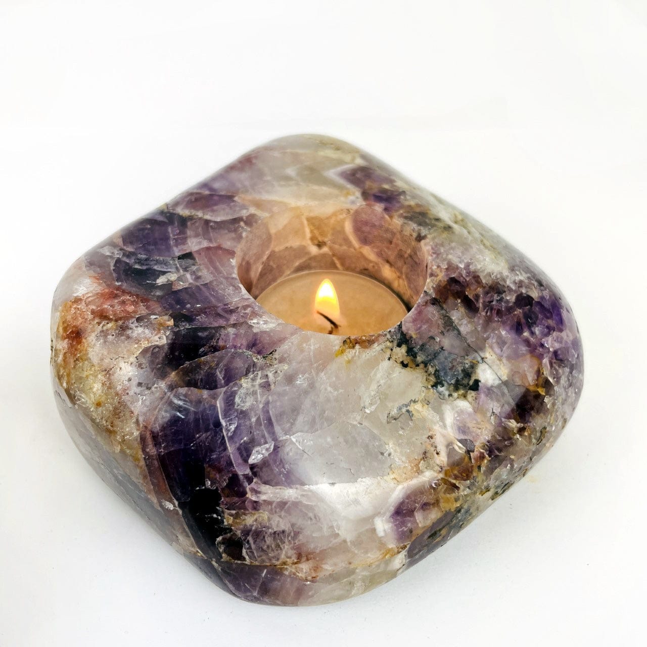 hed CChevron Amethyst Polisandle Holder with a votive lit