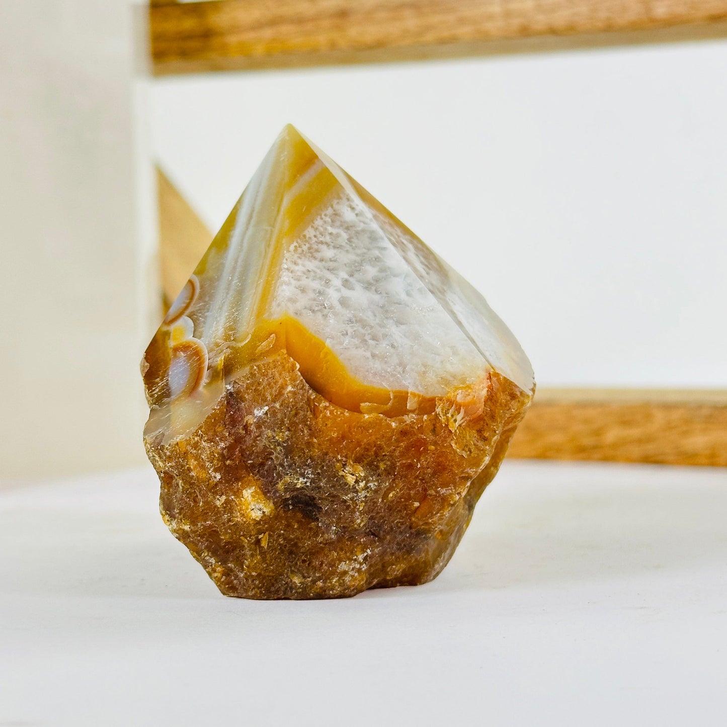 agate with decorations in the background