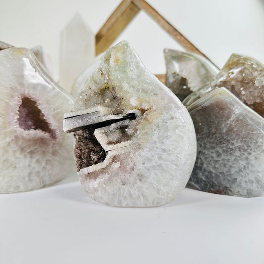amethyst with decorations in the background