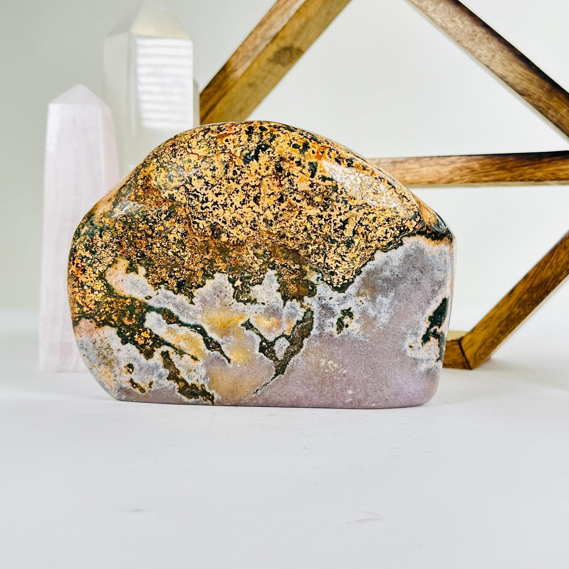 amethyst with decorations in the background