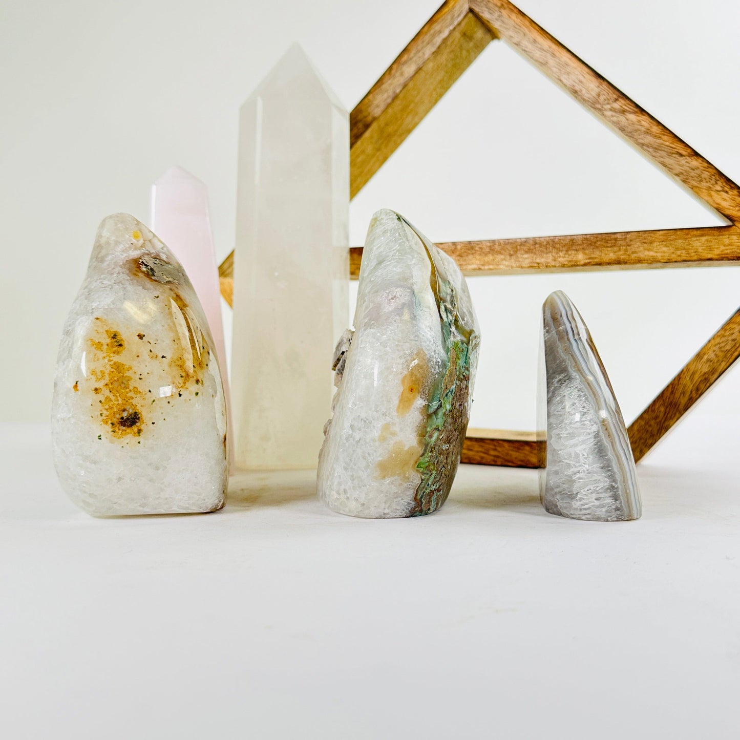 amethyst with decorations in the background