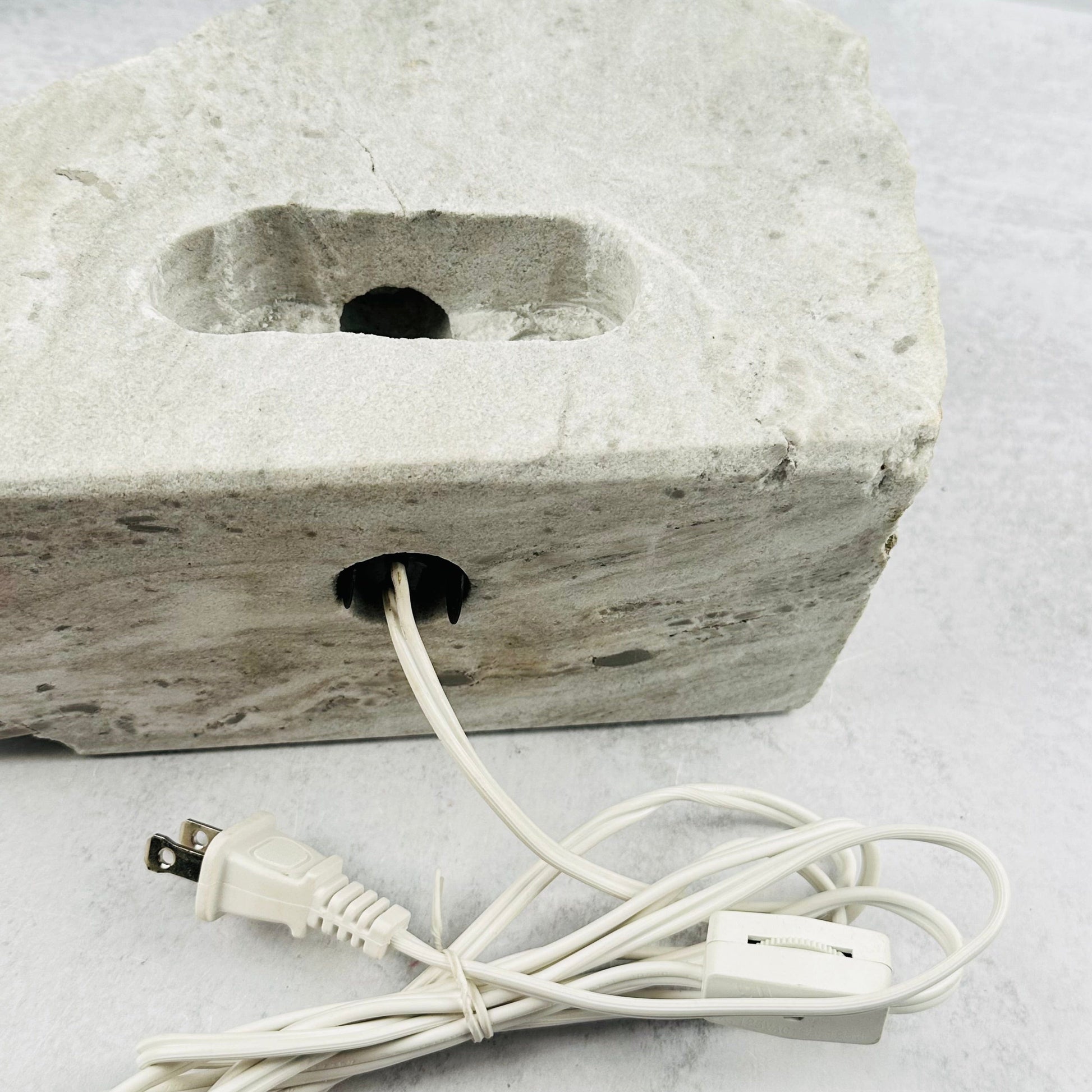 back side of the lamp to show the wall plug and switch 