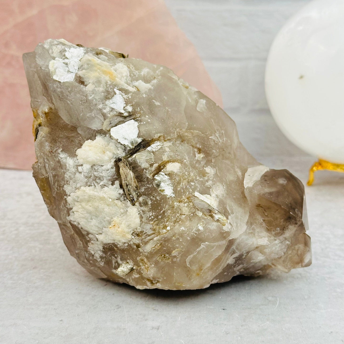 this crystal has natural inclusions 