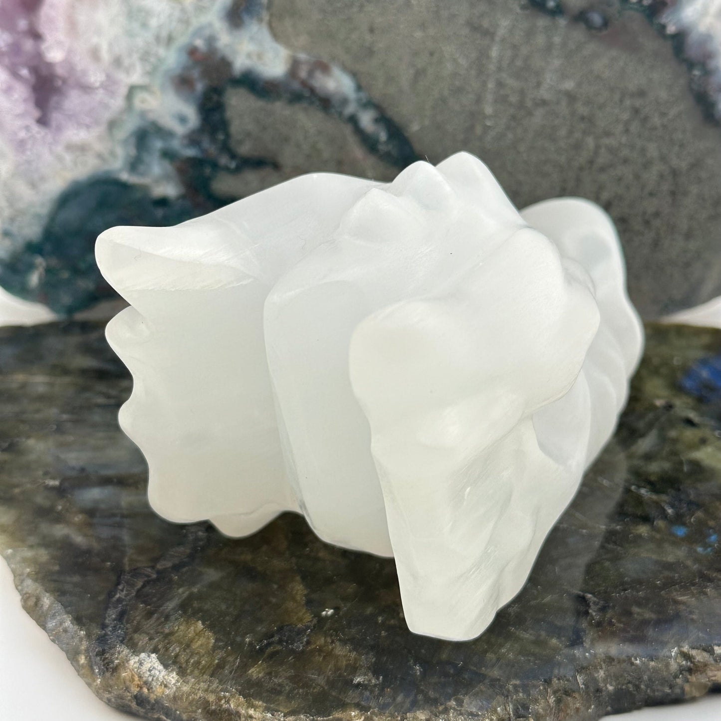 close up of the details on this crystal