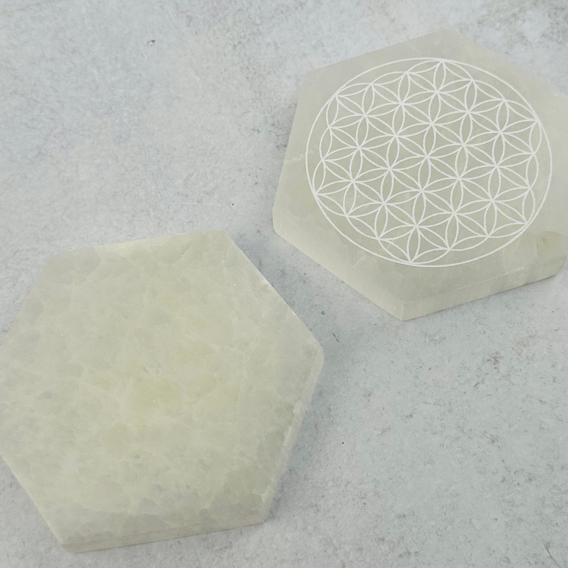 front and back side of the selenite plate 