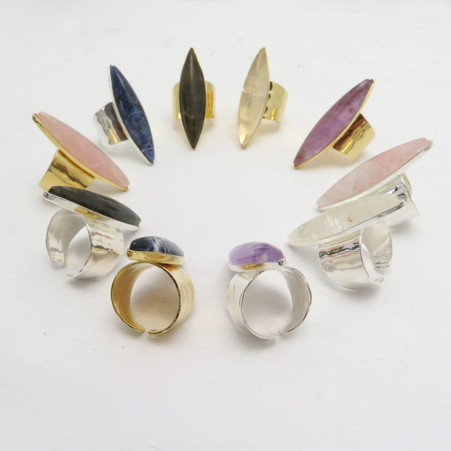 stone rings in a circle