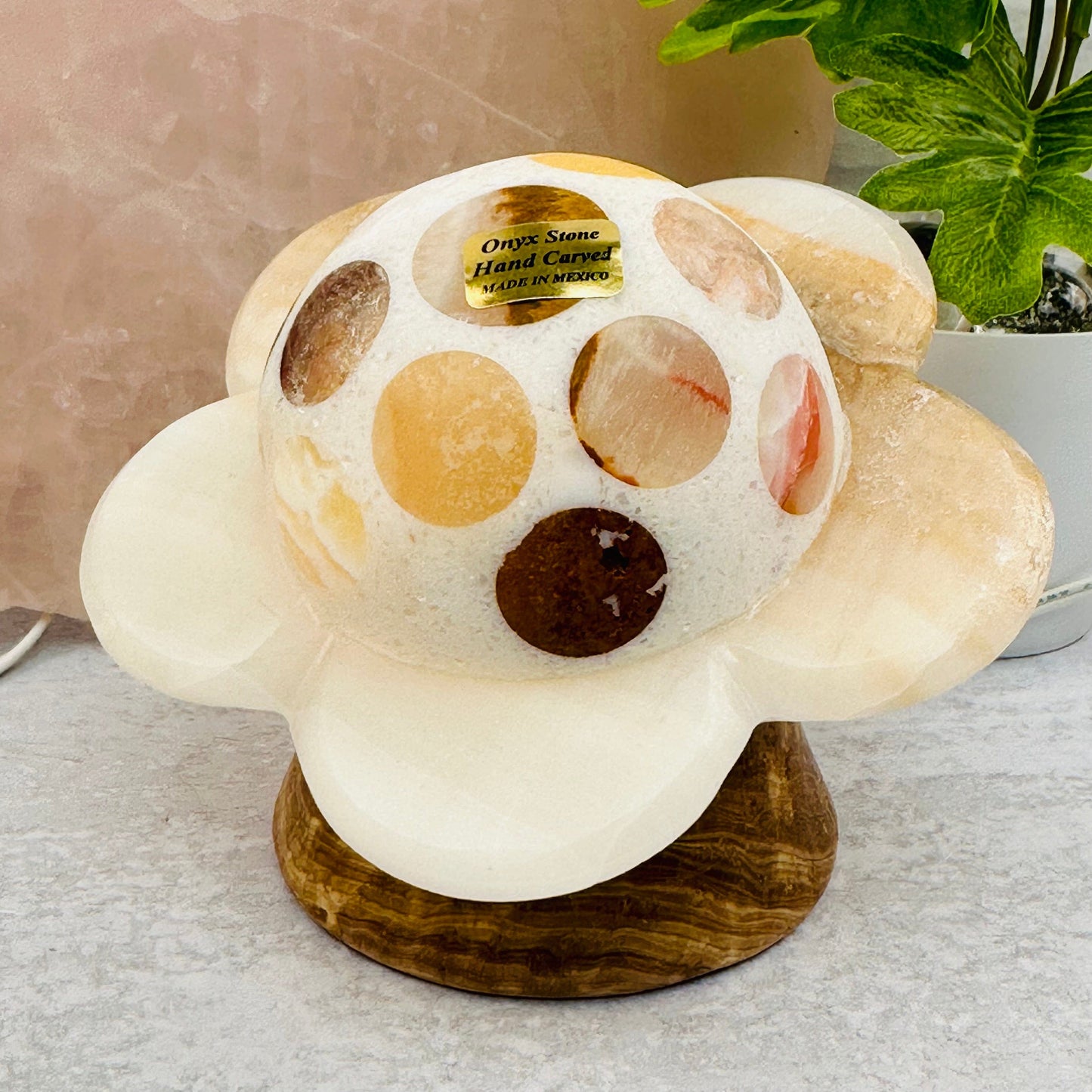 Mexican Onyx Flower Lamp displayed as home decor 