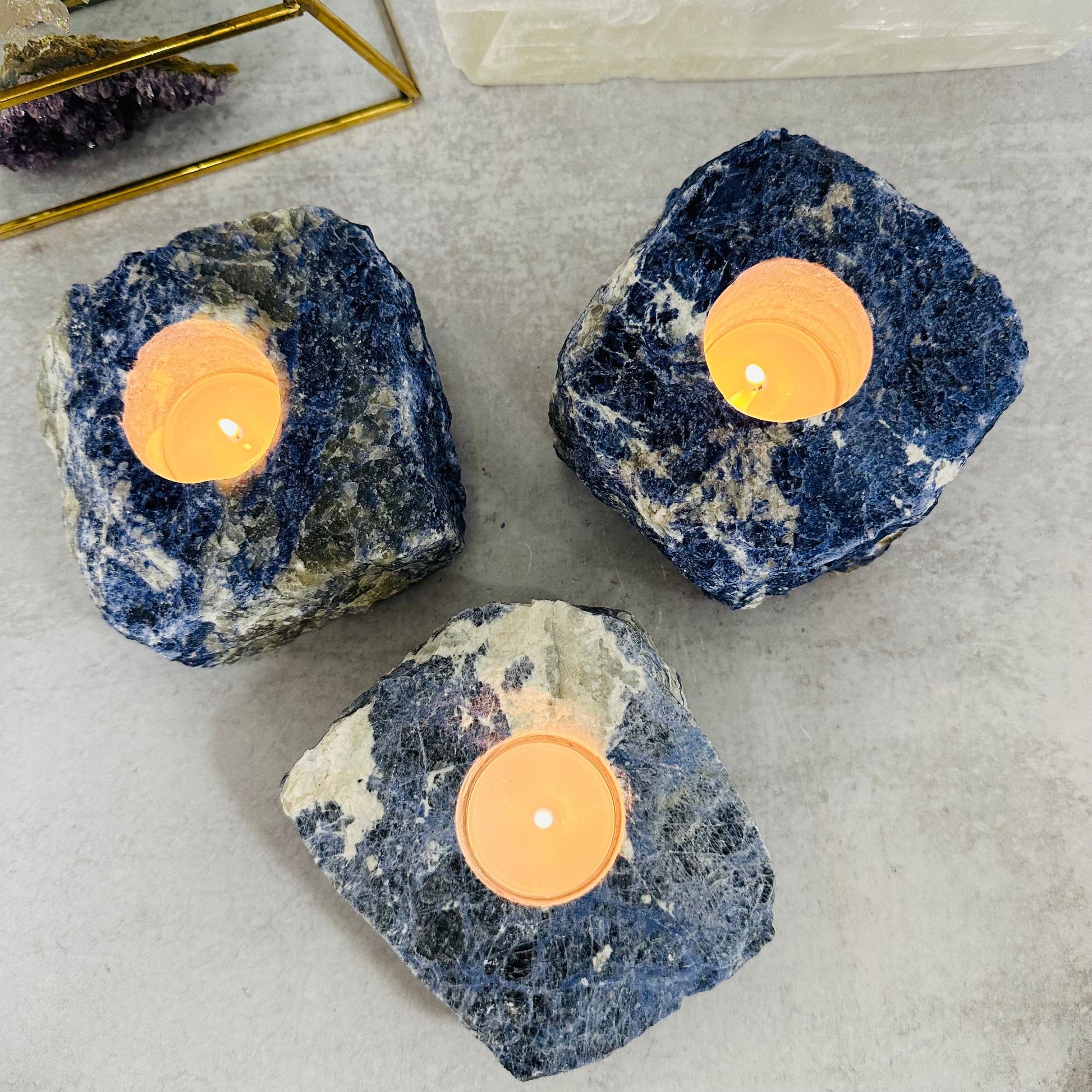candle holders fit a regular tea light 