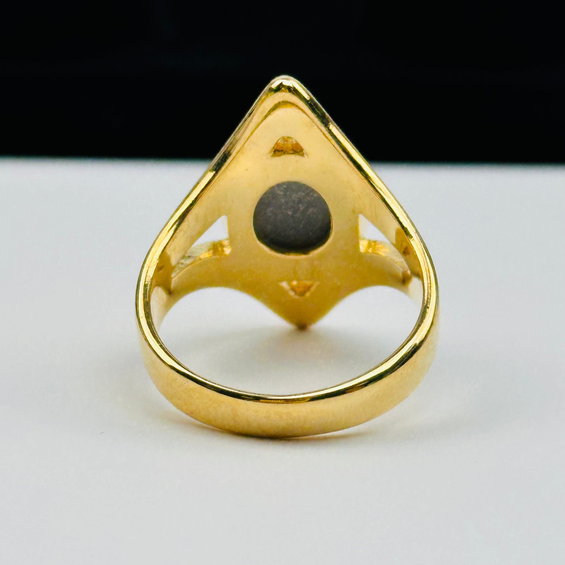 close up of the back side of the ring 