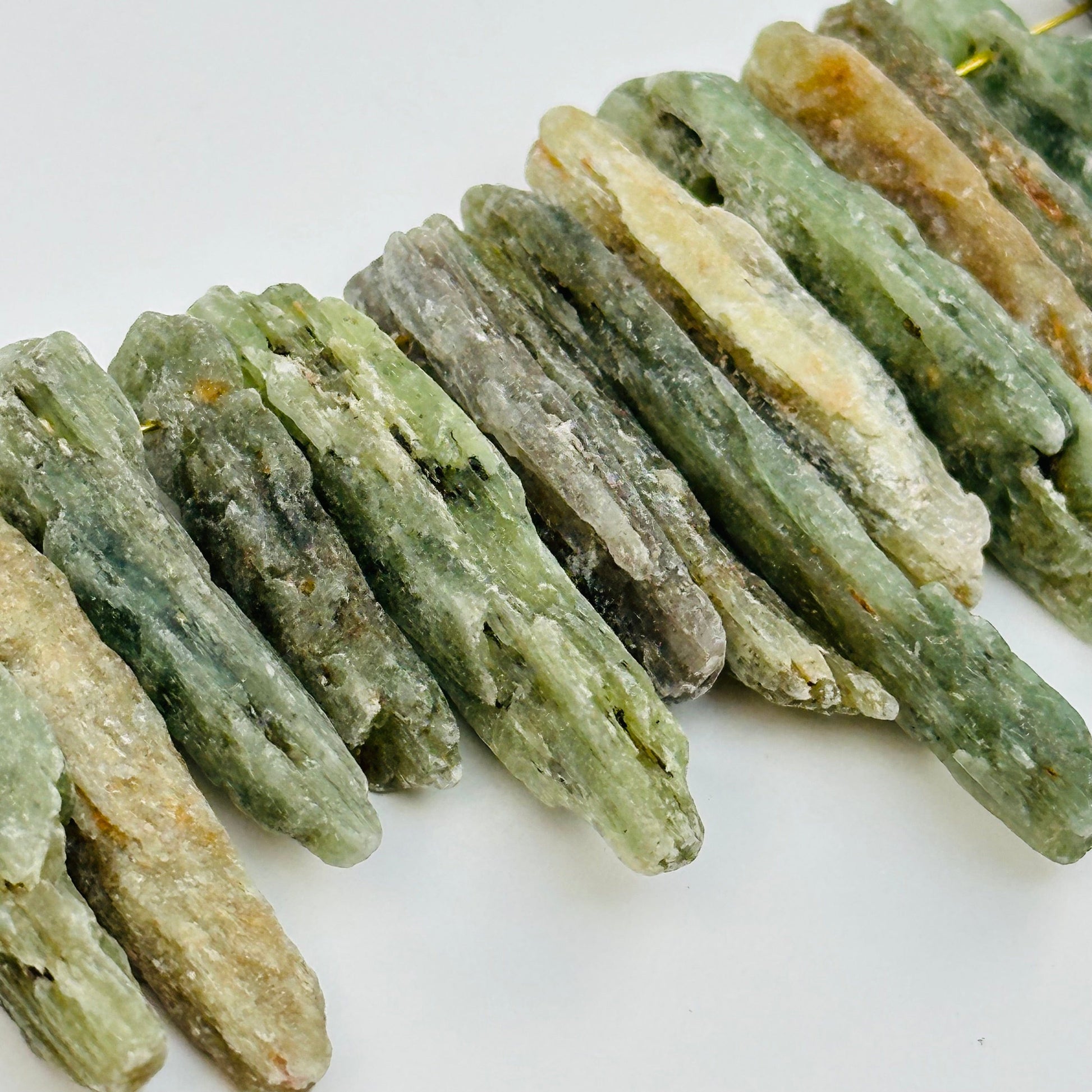close up of the free formed beads 