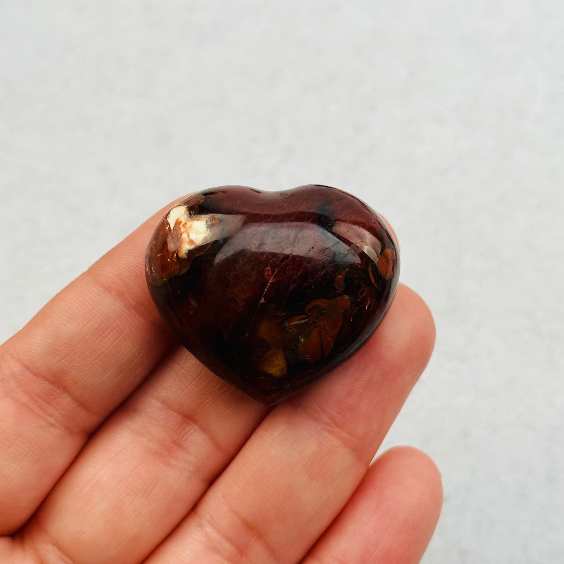 close up of the details on this heart