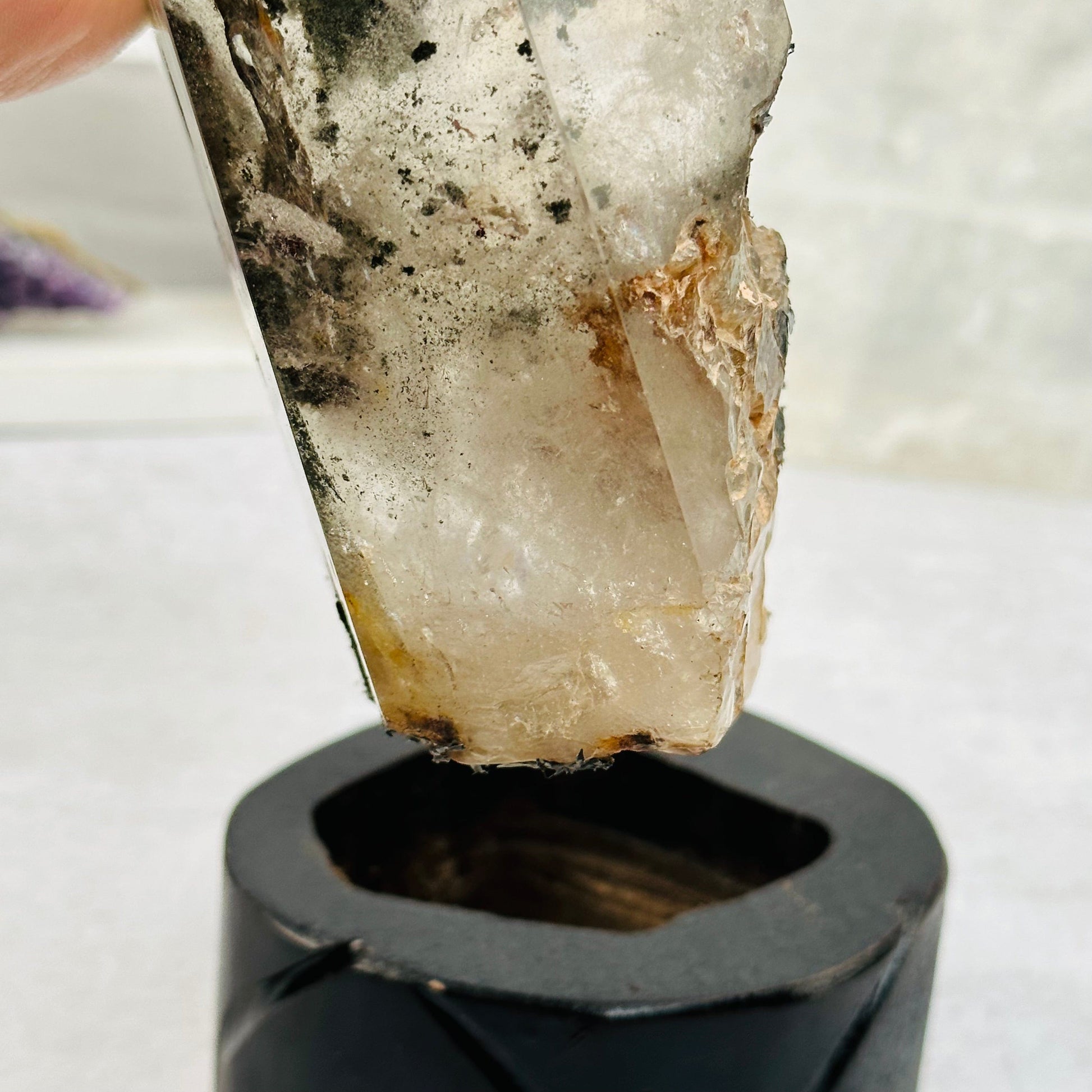 point comes off the base 