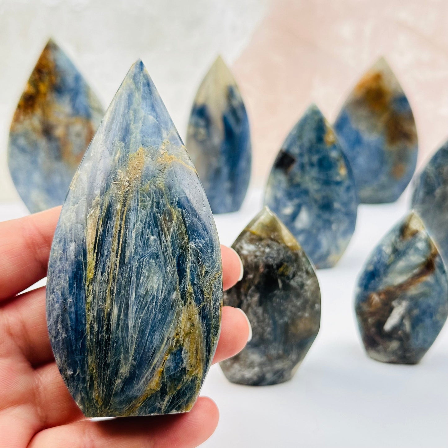 close up of the details on this kyanite point 
