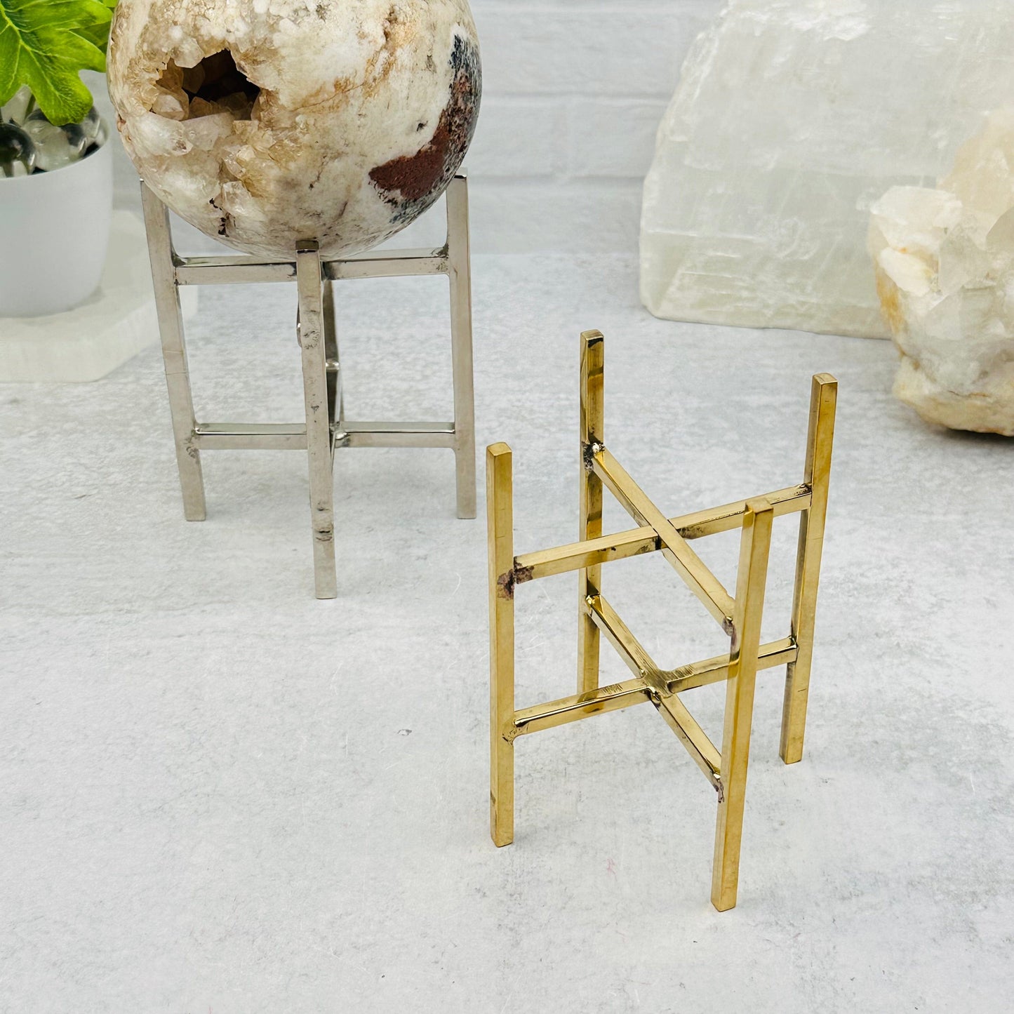 Crystal Sphere Stand can be used as sphere holder or cluster holder 