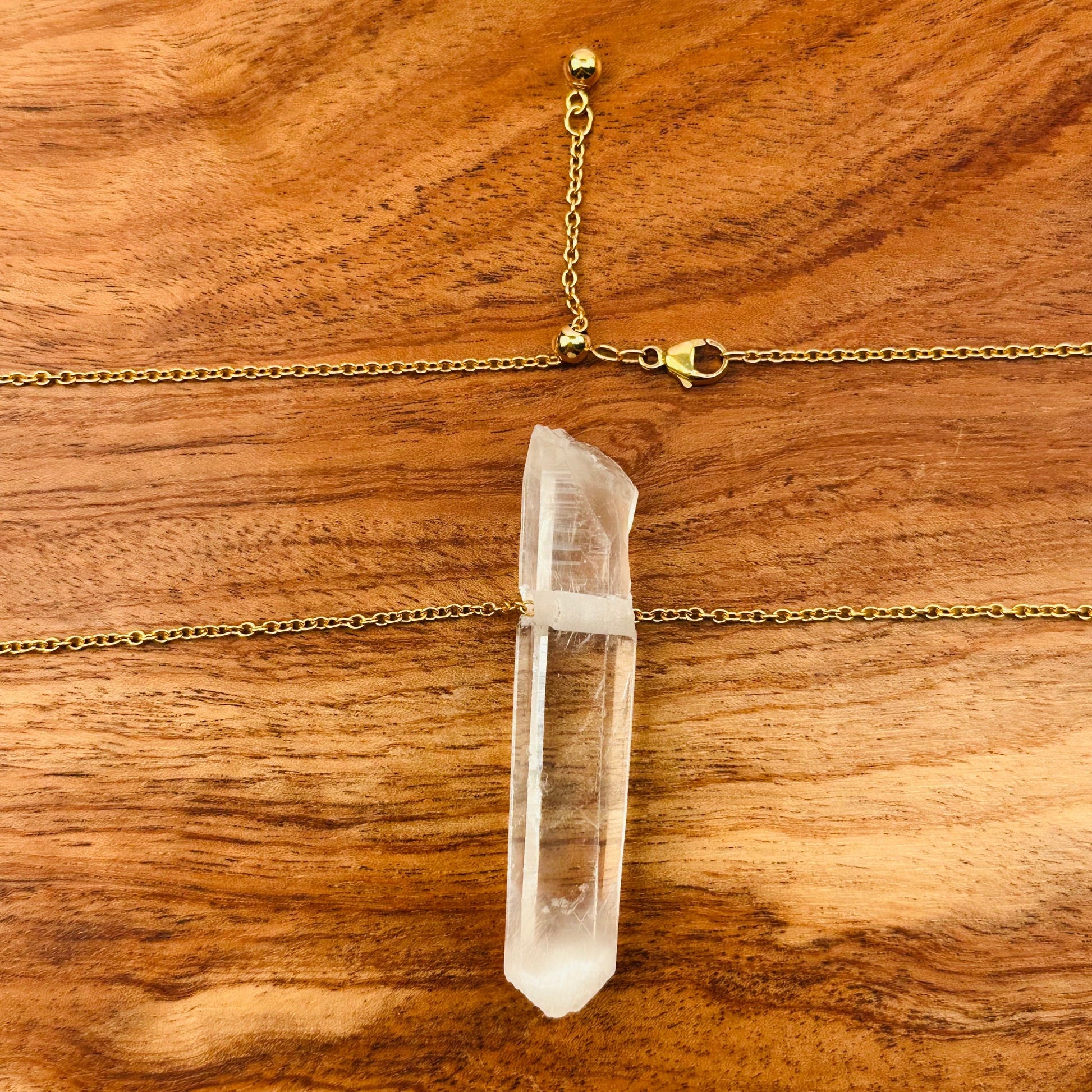 close up of the necklace clasp 