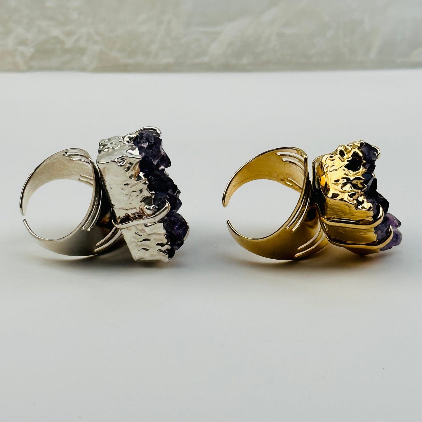 side view to show the style of the ring 