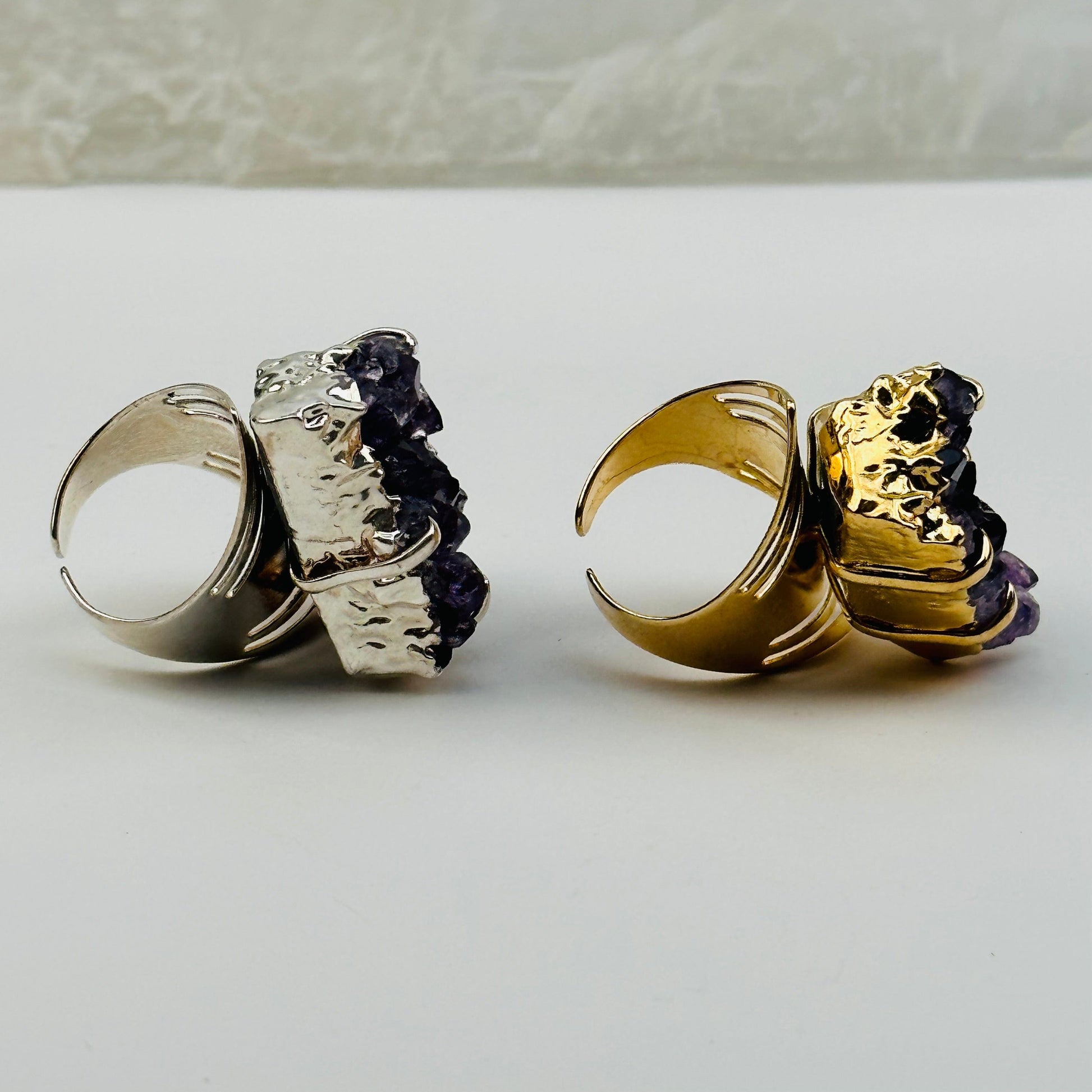 side view to show the style of the ring 