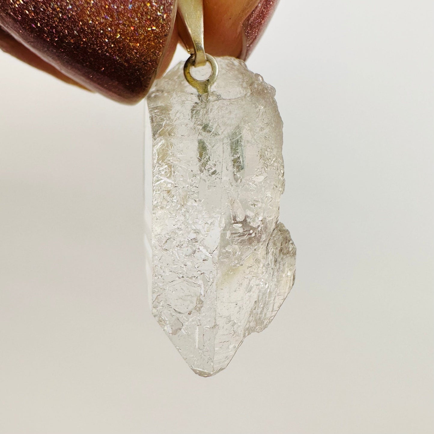 close up of the details on this pendant 