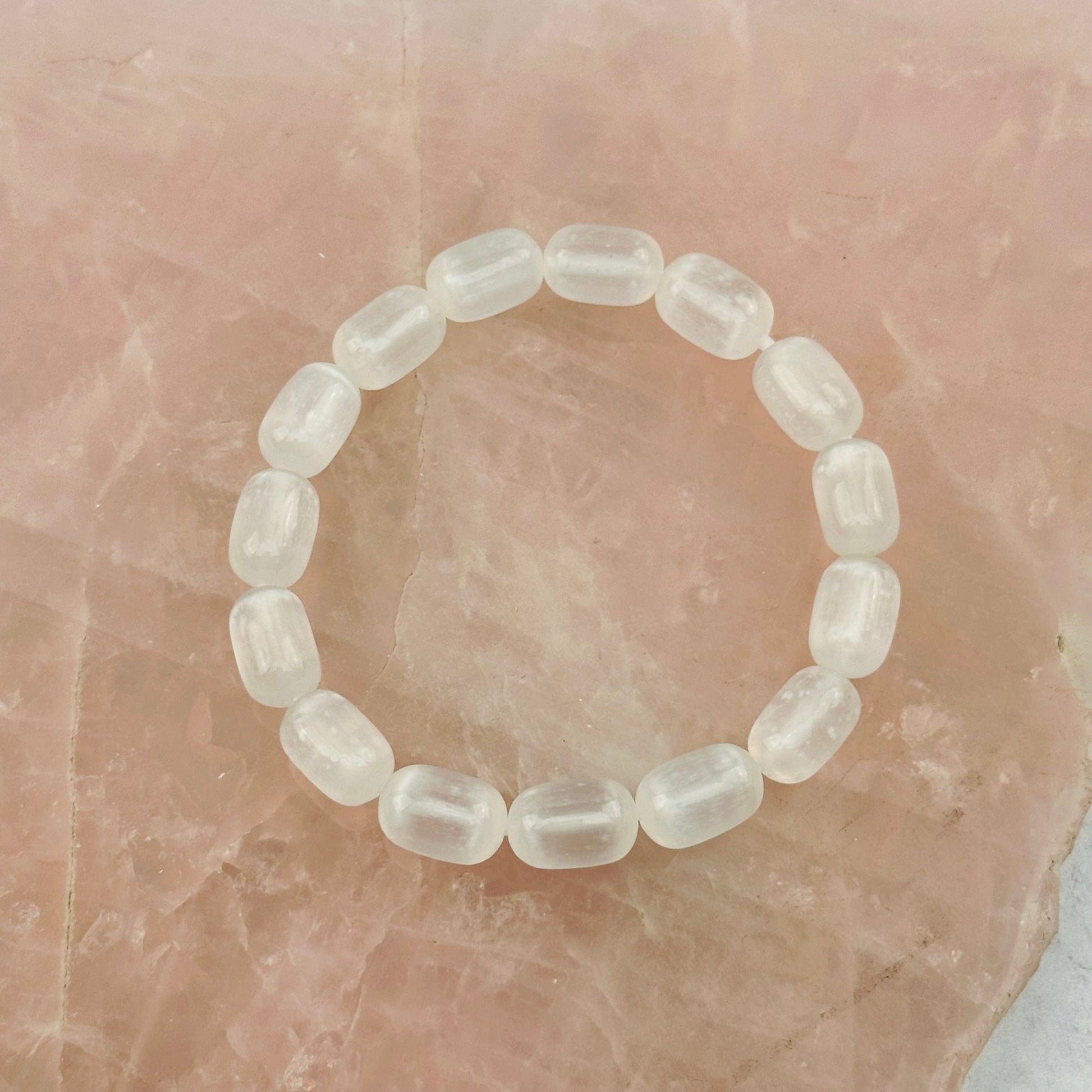 close up of the details on this bracelet 