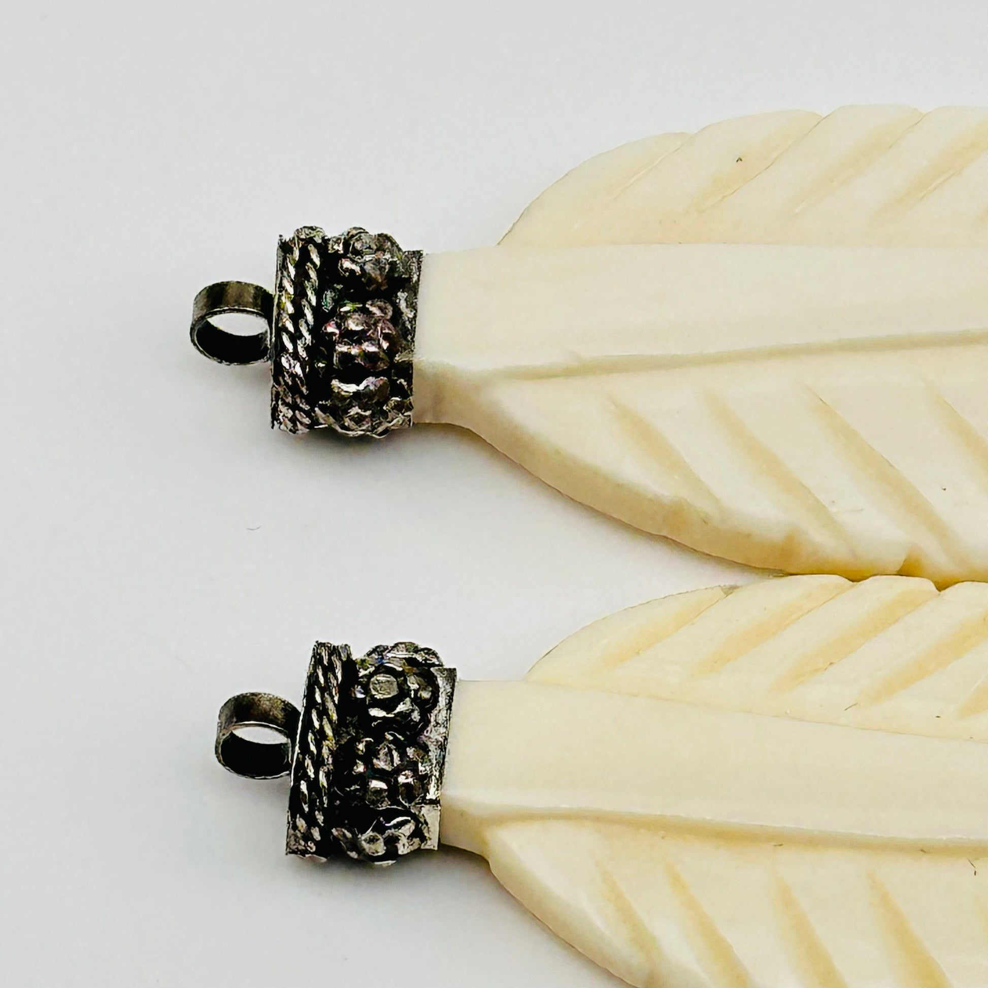 close up of the pendants bail