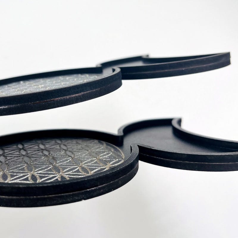 side view of the wooden trays to show the thickness 