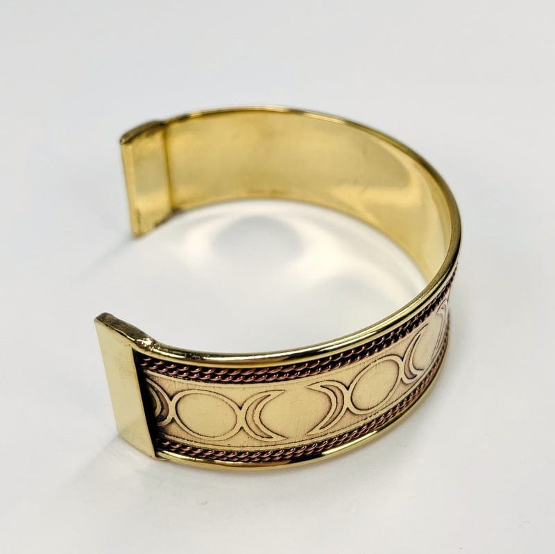 close up of the side of the cuff 