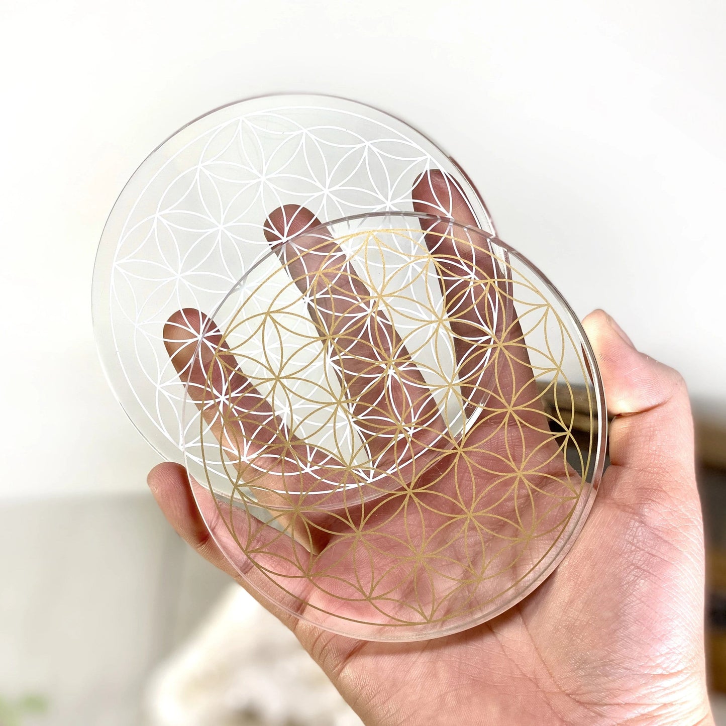 grids in hand for size reference 