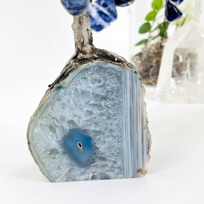 close up of the details in the blue agate base 