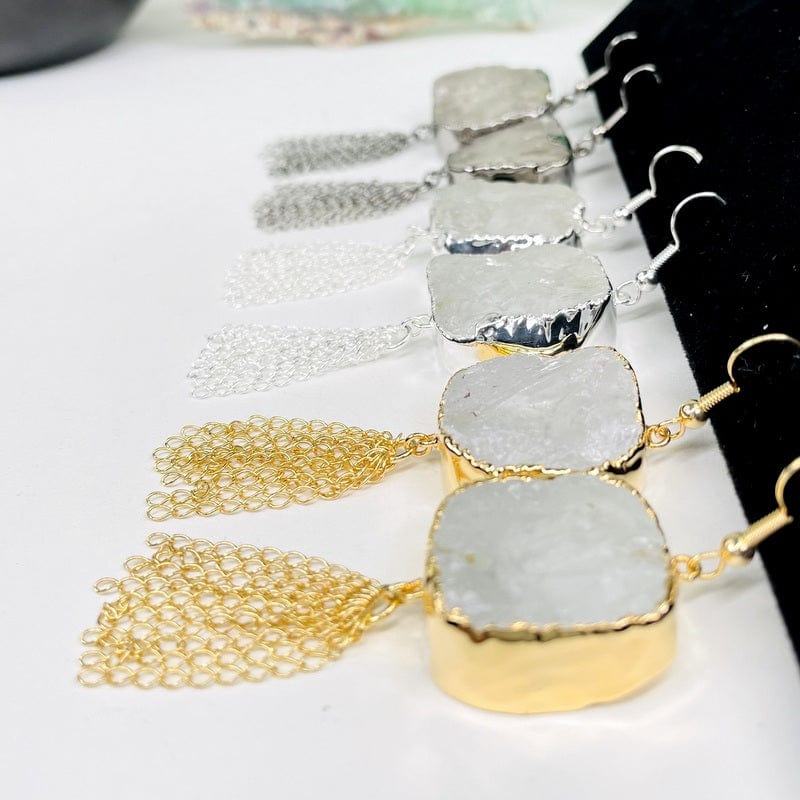 side view of the earrings to show the thickness 