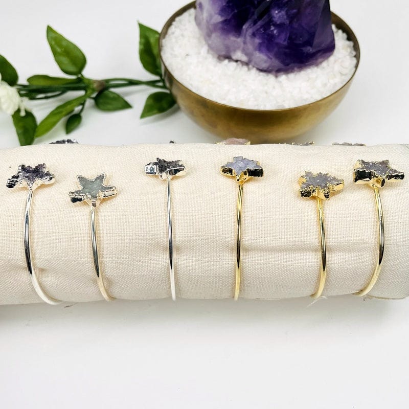 side view of the bracelets 