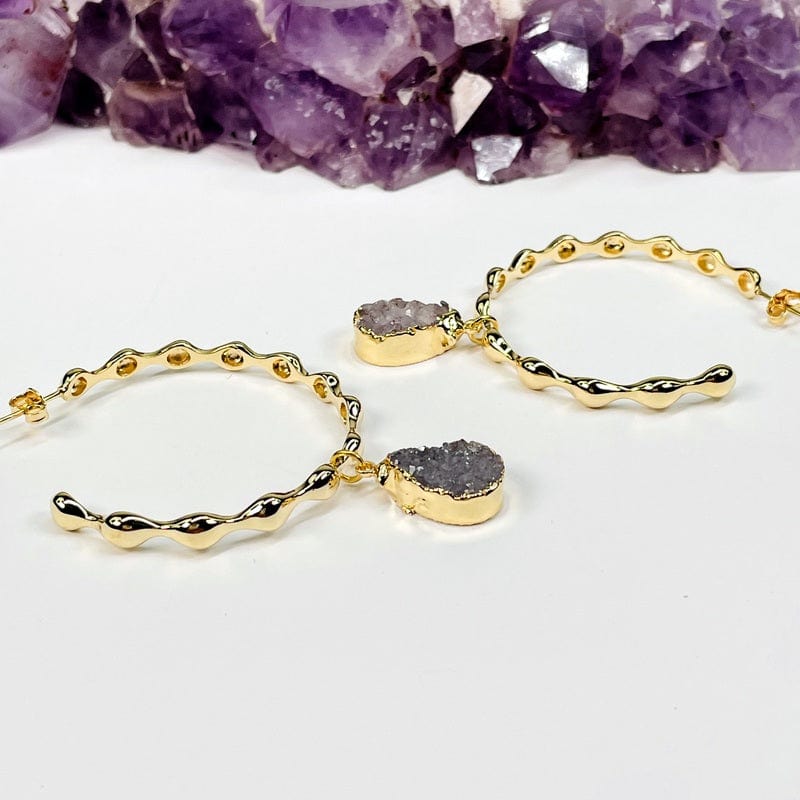 side view of the earrings to show the thickness 
