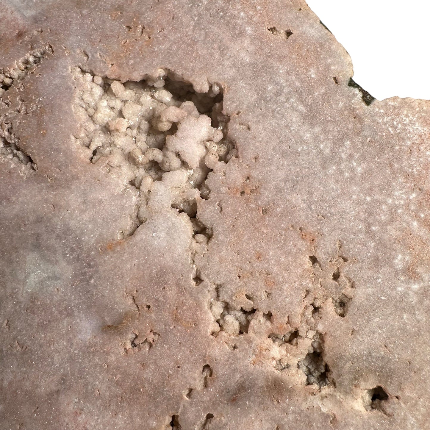 close up of one of the druzy pockets on this table top 
