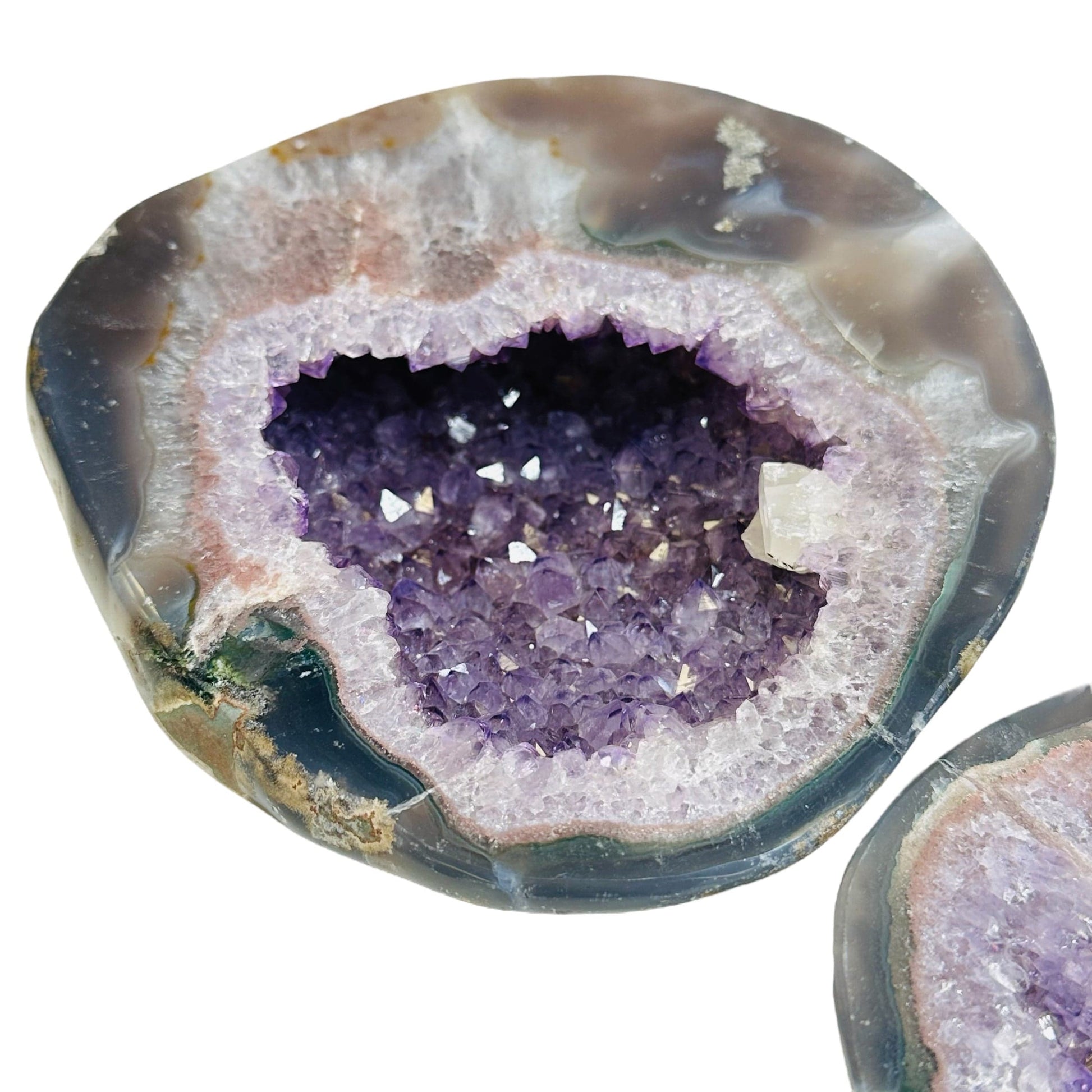 close up of the amethyst druzy with a calcite formation