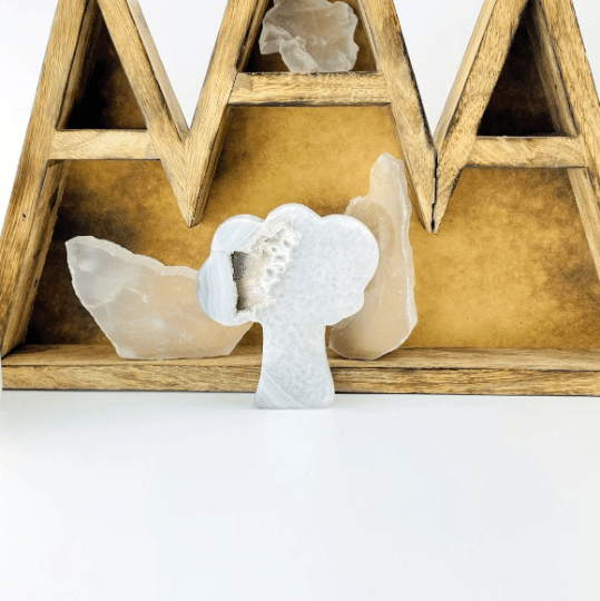 agate tree set as home decor 