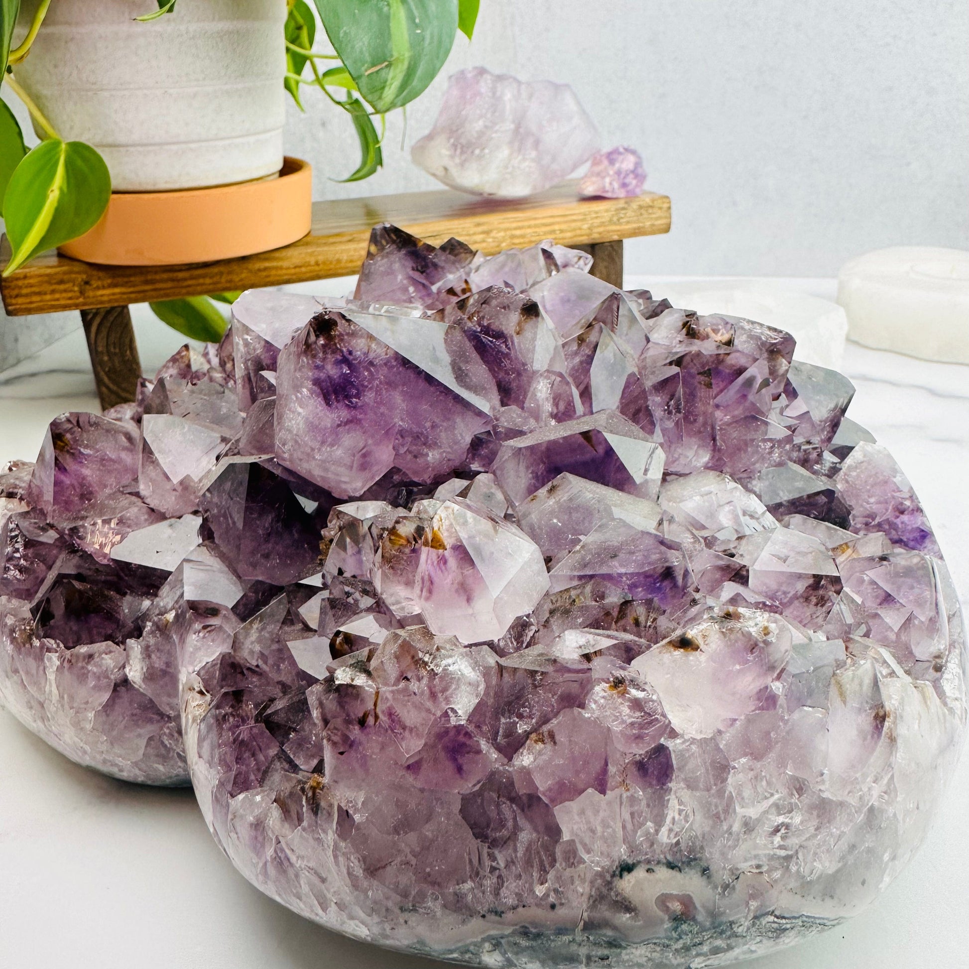 Amethyst Druzy Heart Crystal Side view 